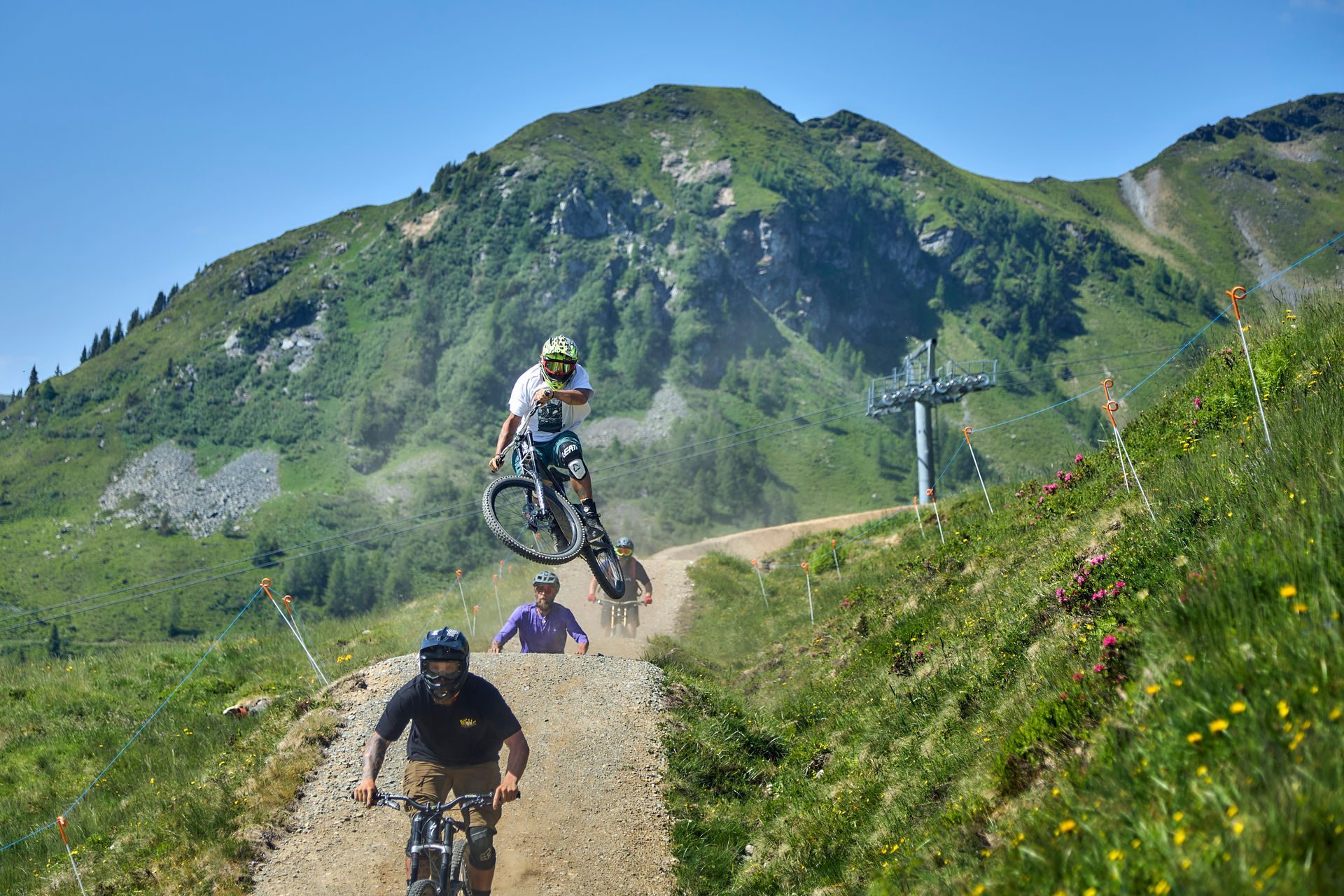 12er Sky Line - Bild 12